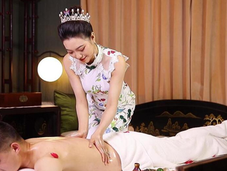 西安莲湖区精油按摩的化学奥秘：芳香疗法如何作用于身心